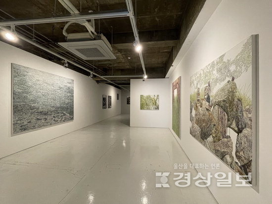 ▲ 성필하 ‘유영’, 가기갤러리 전시전경.