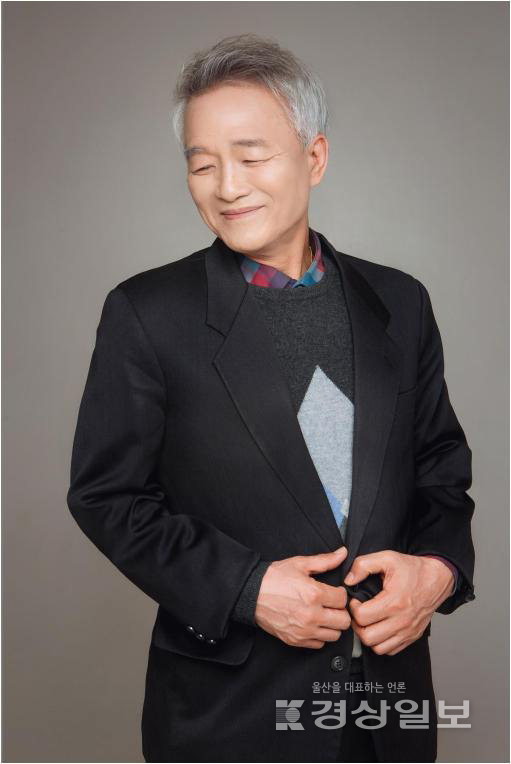 ▲ 동리목월문예창작대학 손진은(사진) 학장