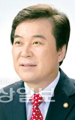 ▲ 윤두환 전 국회의원