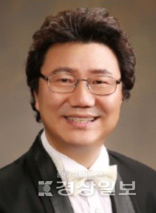 ▲ 성상철 지휘자