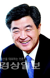 ▲ 권오갑(사진) 현대중공업지주 회장