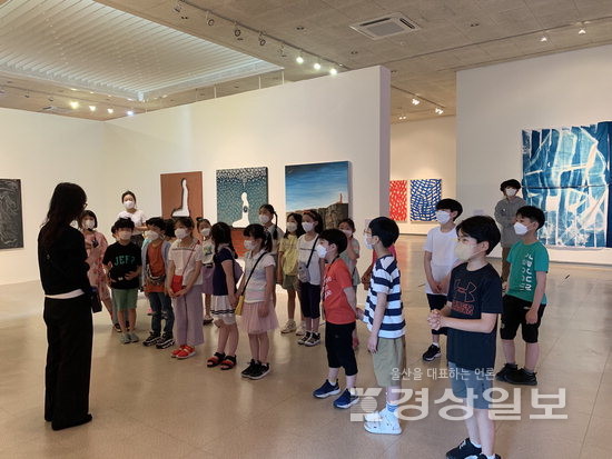 울산문화예술회관은 시민들이 신종코로나 피로감에서 벗어나 일상적인 문화예술 향유를 즐기도록 다양한 문화행사를 5월부터 연말까지 지속해서 마련한다.