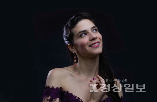 ▲ 아엘렌 파울라모제