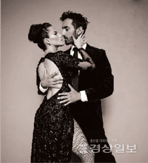 탱고 댄서 탈리아 살로메 고르라