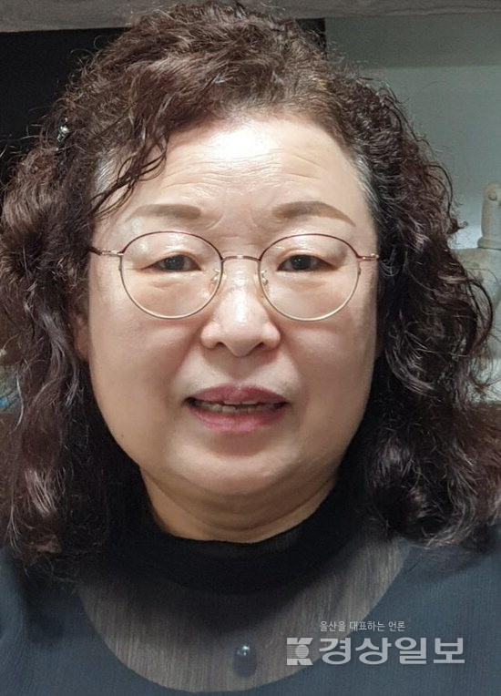 ▲ 전영숙(사진) 시조시