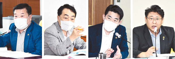 울산시의회는 제234회 제1차 정례회 상임위원회 활동기간인 20일 문화관광체육국, 환경국 등에 대한 결산 심사 등을 진행했다. 사진은 행자위 이장걸 의원, 환복위 정치락 의원, 산건위 김종훈 의원, 교육위 권순용 의원(왼쪽부터).
