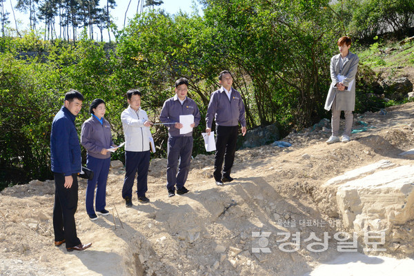 울산 중구의회(의장 강혜순) 복지건설위원회(위원장 문희성)는 18일 무지공원 친수공간 조성사업 대상지 등을 찾아 현장활동을 벌였다.