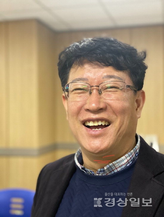 ▲ 김윤삼 시인