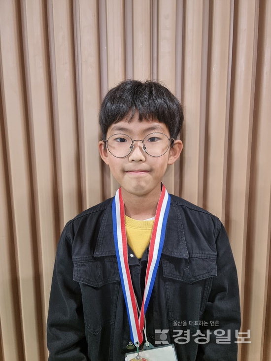 ▲ 어린이최강부 우승 이지훈군