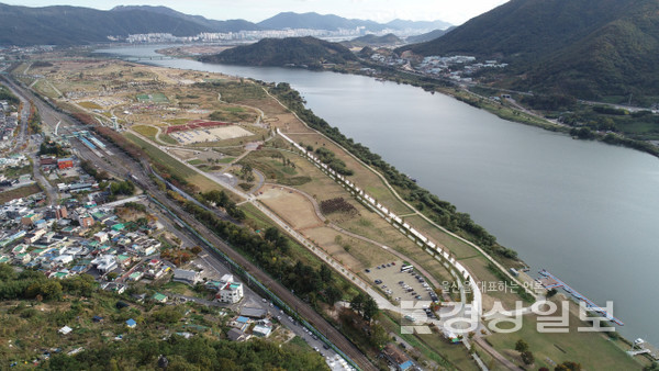 멍 때리기 명소로 각광받는 황산공원 전경.