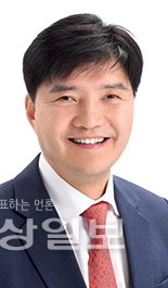 ▲ 김종윤 전 사무국장