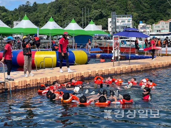 울산북구청소년문화의집 방과후아카데미 드림캐처는 지난 7월31일부터 8월1일까지 통영시청소년수련원에서 여름 해양 캠프 ‘바다야 놀자’를 진행했다.