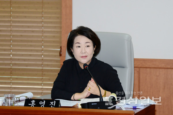 울산 중구의회(의장 강혜순) 홍영진 의원이 서덕출 공원과 전시관의 제대로 된 재단장 절차를 촉구하고 나섰다.