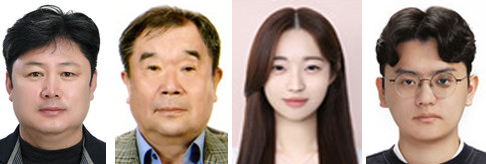 김성연 사무국장, 장성운 이사, 김나경 학생, 김준상 학생(왼쪽부터)