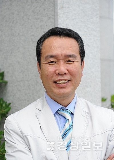 ▲ 천성현 수필가
