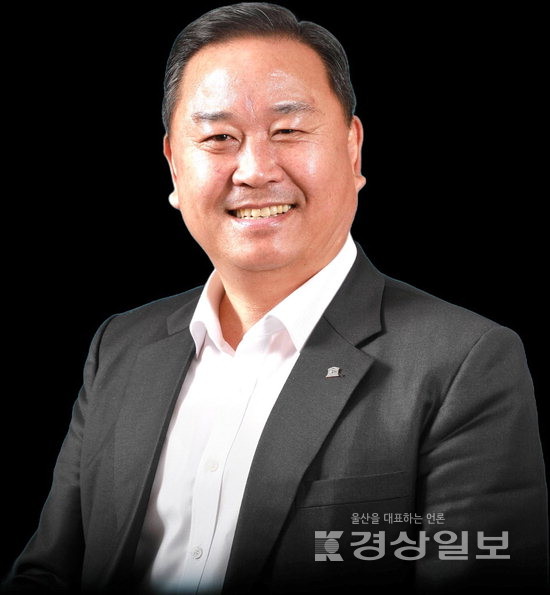 ▲ 제22회 울산전국서예문인화대전에서 옥윤현(경남 합천·사진)씨가 대상을 수상했다.