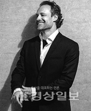 ▲ 울산시립교향악단 예술감독 사샤 괴첼