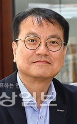 ▲ 김학찬(UNIST 대외협력실장) 위원