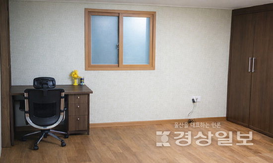 ▲ 텅 빈 로운이의 새로운 보금자리.