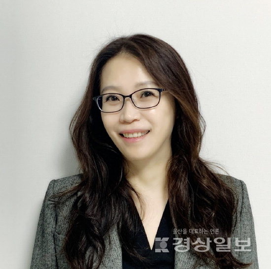 ▲ 송현희(사진) 시인